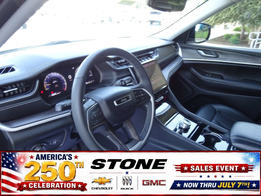 2023 Jeep Grand Cherokee L Limited 4x4