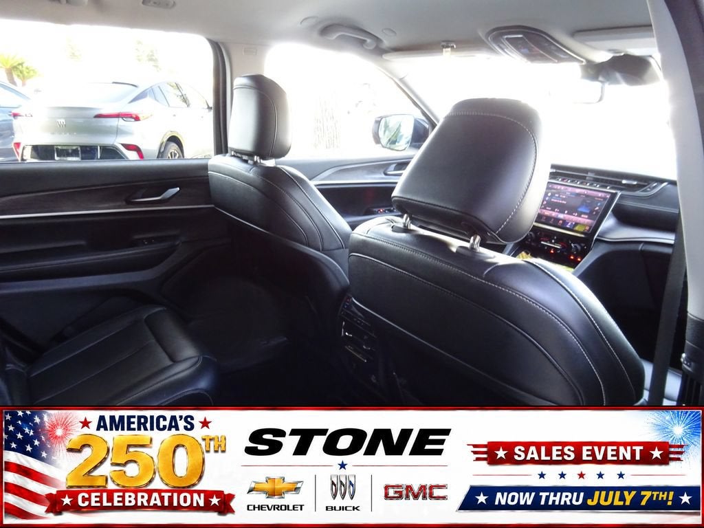 2023 Jeep Grand Cherokee L Limited 4x4