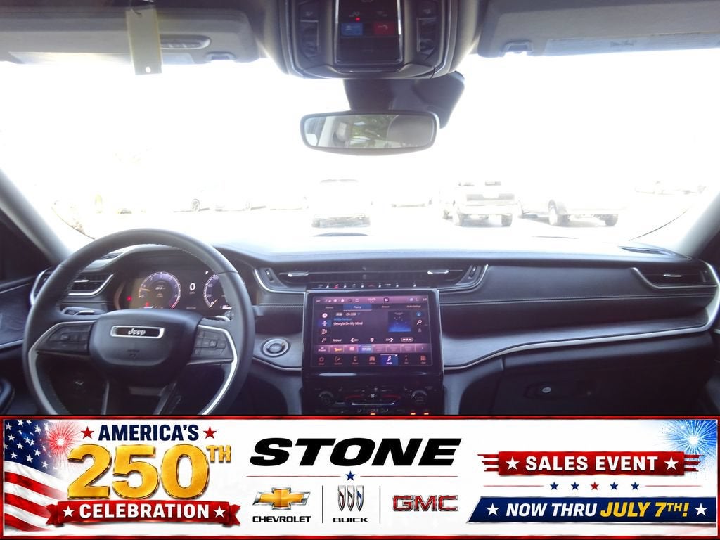 2023 Jeep Grand Cherokee L Limited 4x4