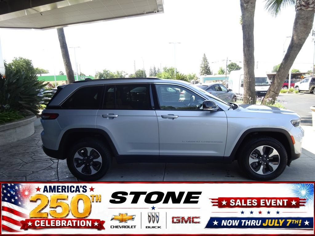 2023 Jeep Grand Cherokee 4xe Base