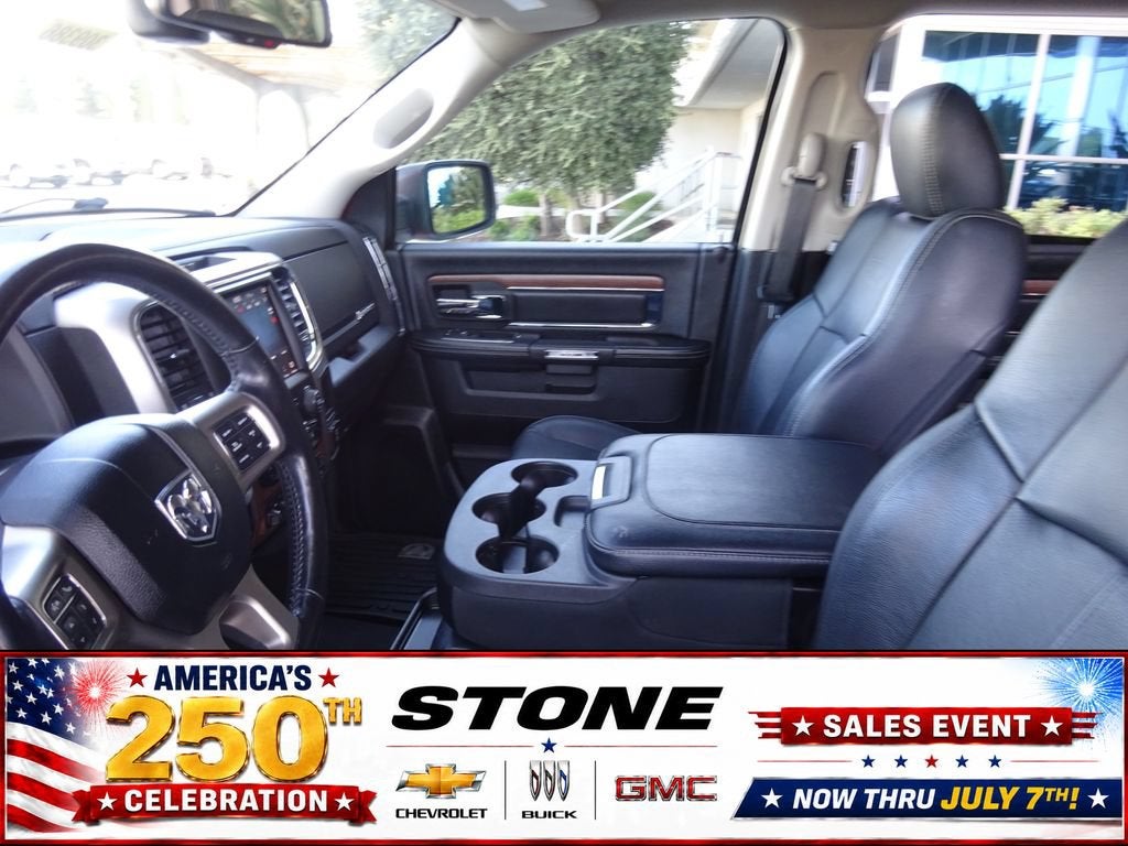 2019 RAM 1500 Classic Laramie Crew Cab 4x2 5'7" Box