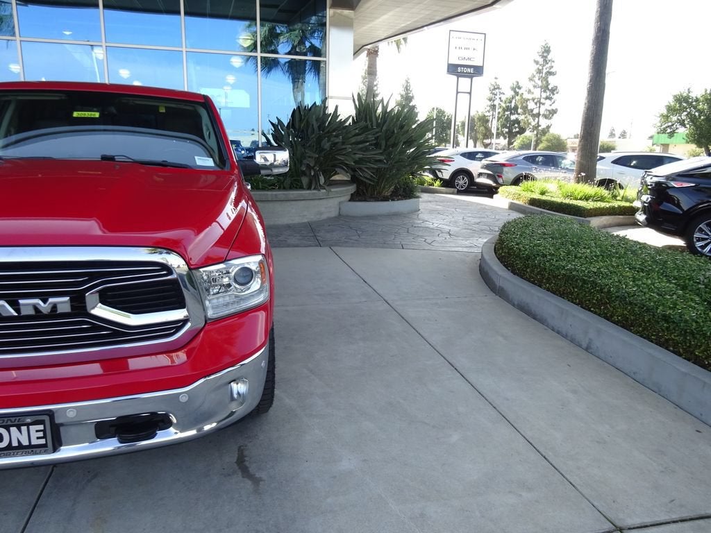 2019 RAM 1500 Classic Laramie Crew Cab 4x2 5'7" Box