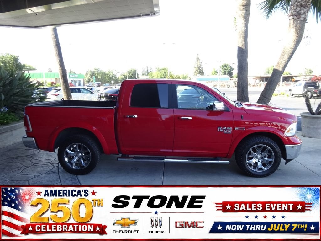 2019 RAM 1500 Classic Laramie Crew Cab 4x2 5'7" Box