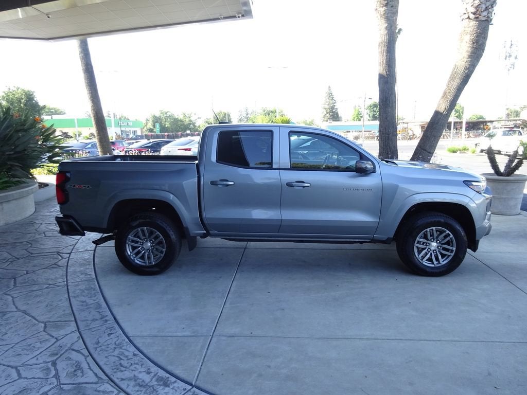 2025 Chevrolet Colorado WT/LT