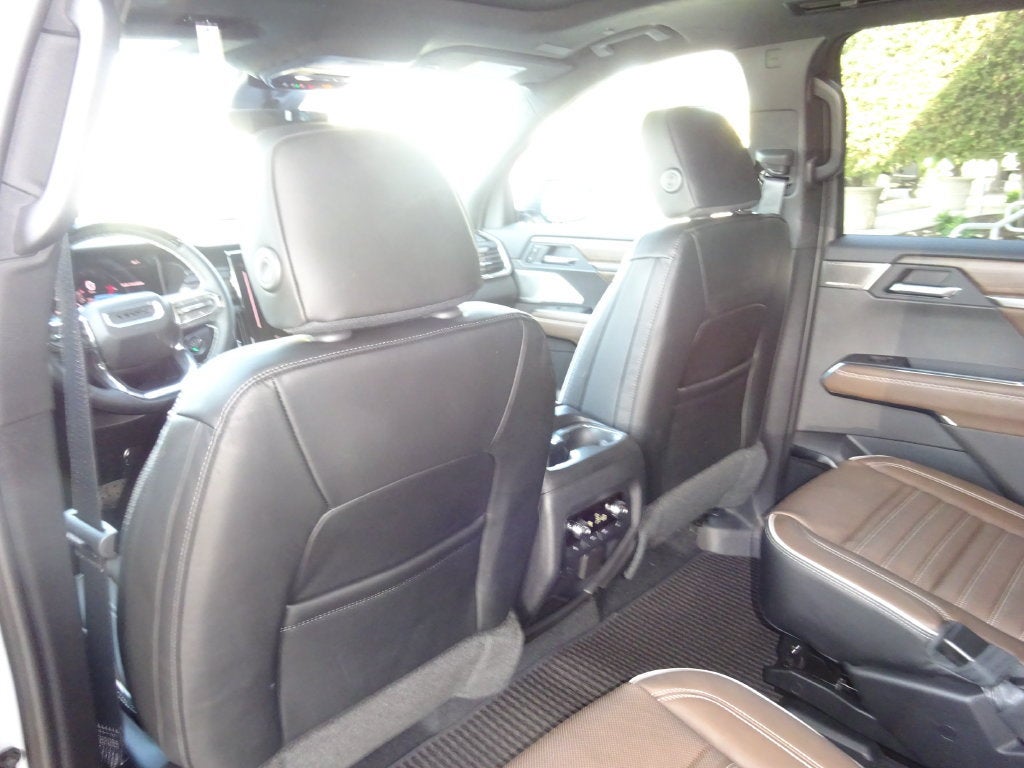 2027 GMC Acadia Denali Ultimate