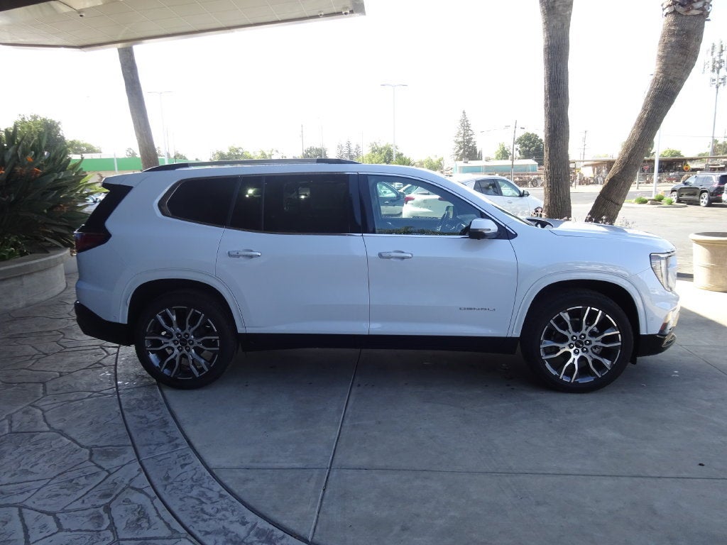 2027 GMC Acadia Denali Ultimate