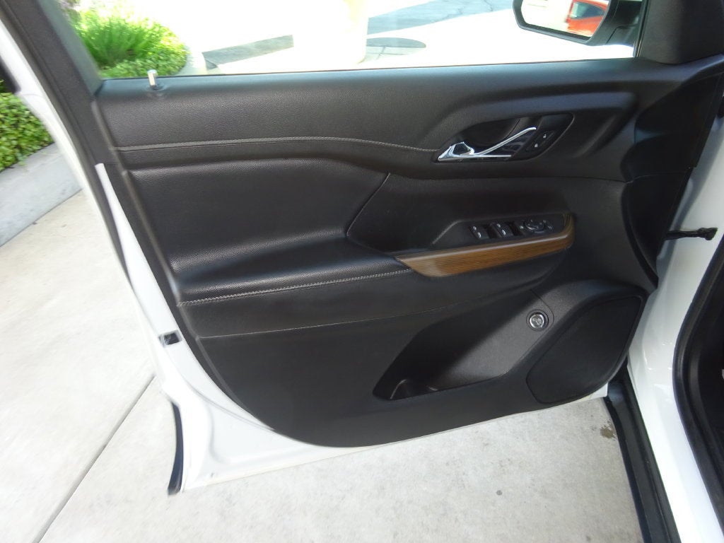 2021 GMC Acadia SLE