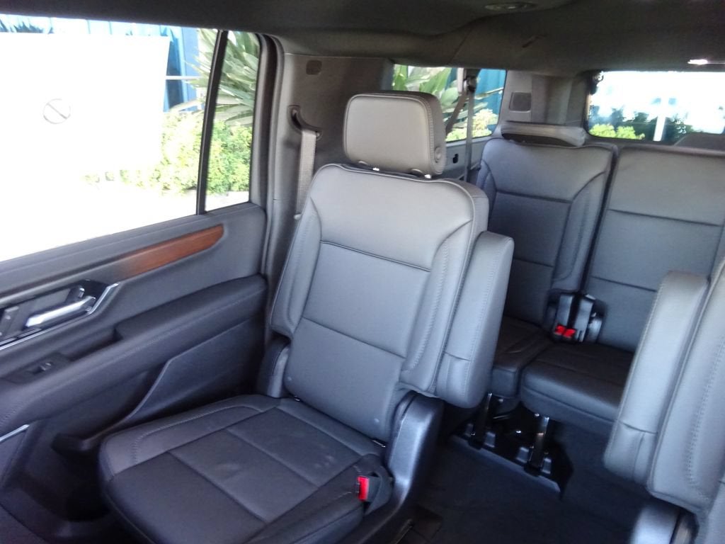 2026 GMC Yukon XL Denali - Photo 13