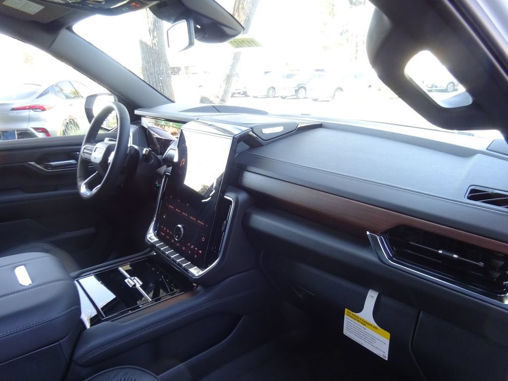 2026 GMC Yukon XL Denali - Photo 14