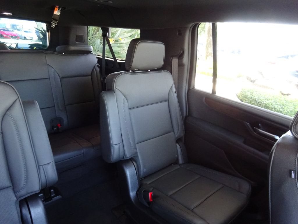 2026 GMC Yukon XL Denali - Photo 16