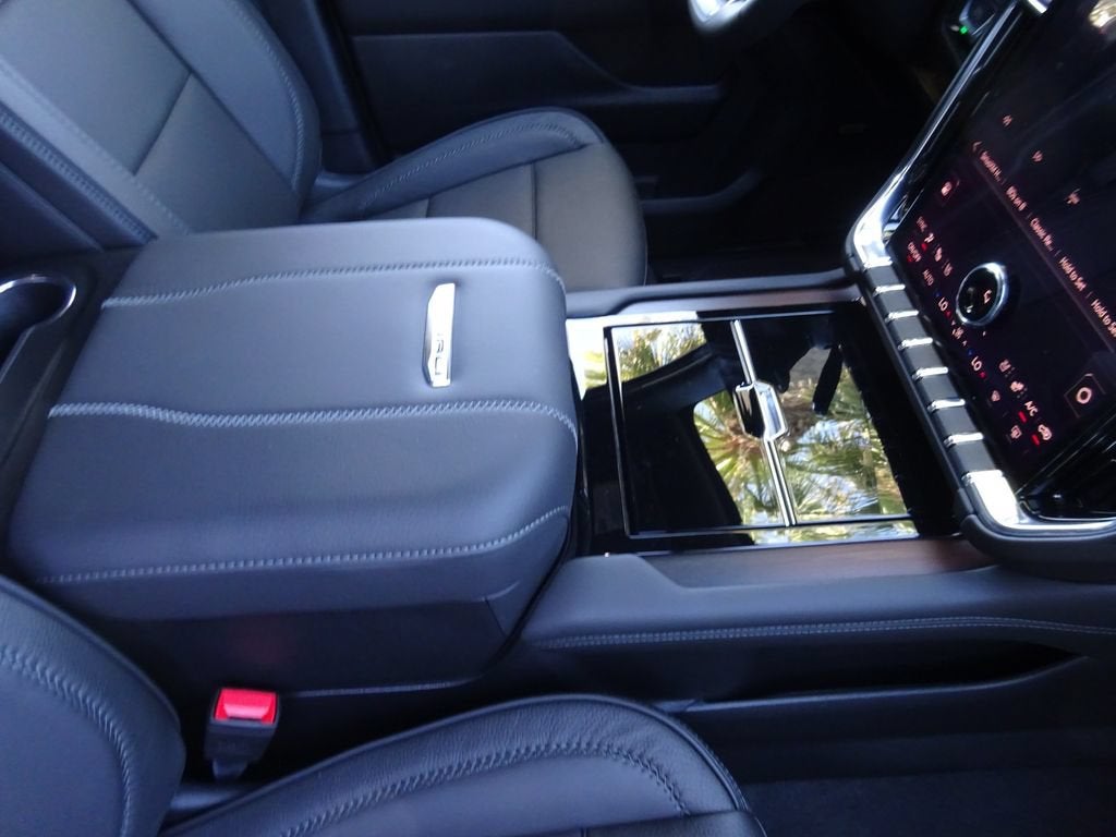 2026 GMC Yukon XL Denali - Photo 17