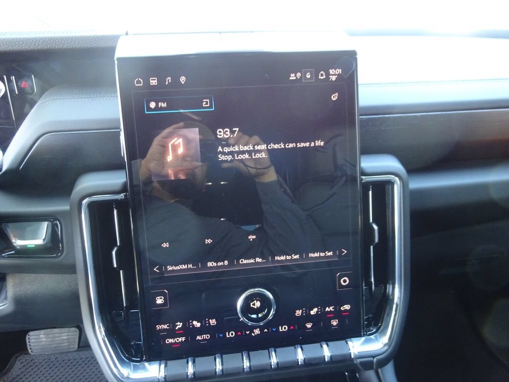 2026 GMC Yukon XL Denali - Photo 26