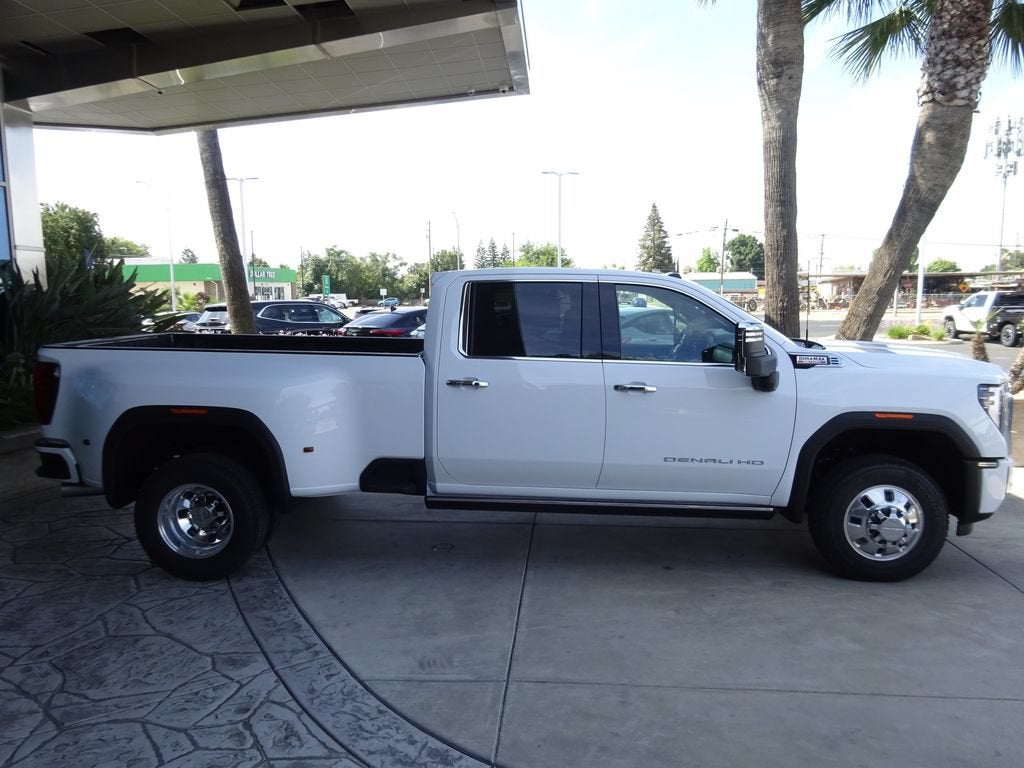 2026 GMC Sierra 3500 HD Denali DRW