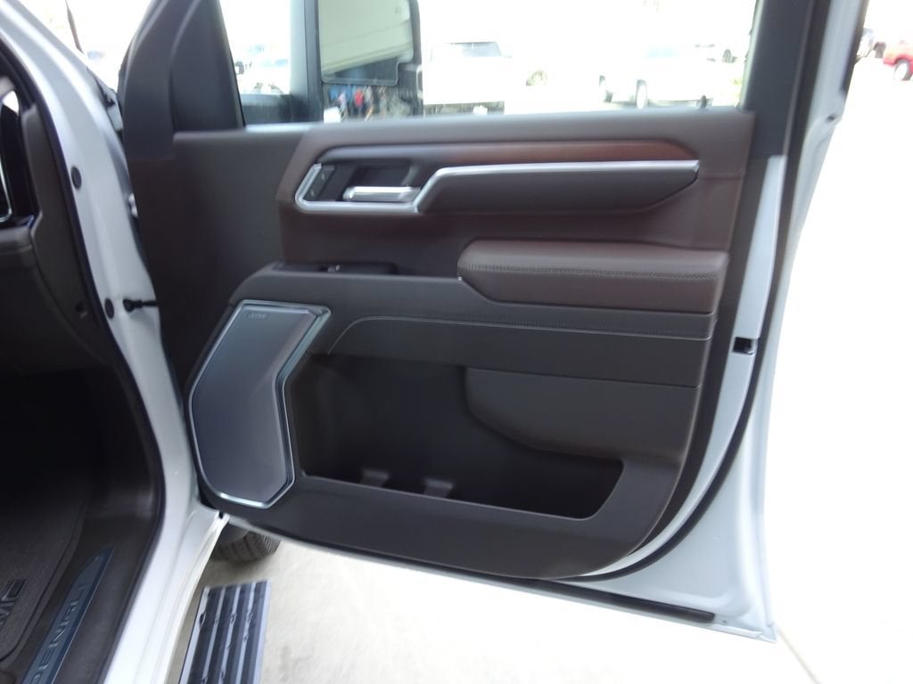 2026 GMC Sierra 3500 HD Denali DRW