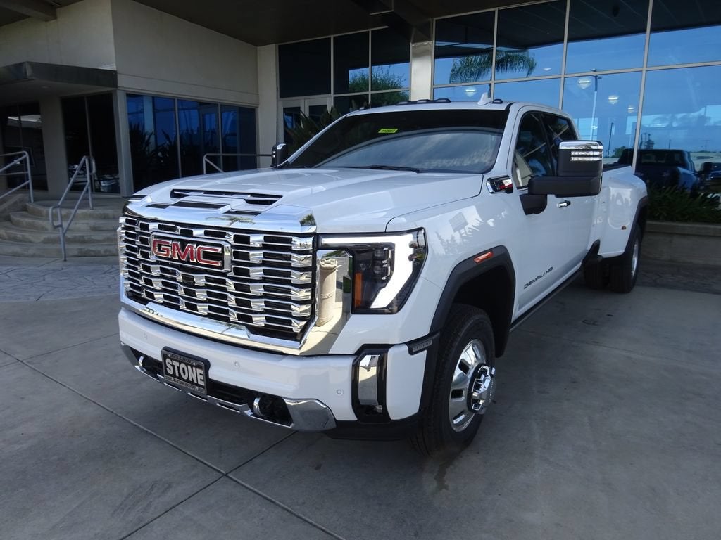 2026 GMC Sierra 3500 HD Denali DRW