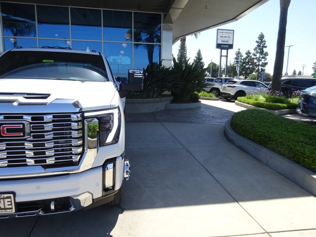 2026 GMC Sierra 3500 HD Denali DRW