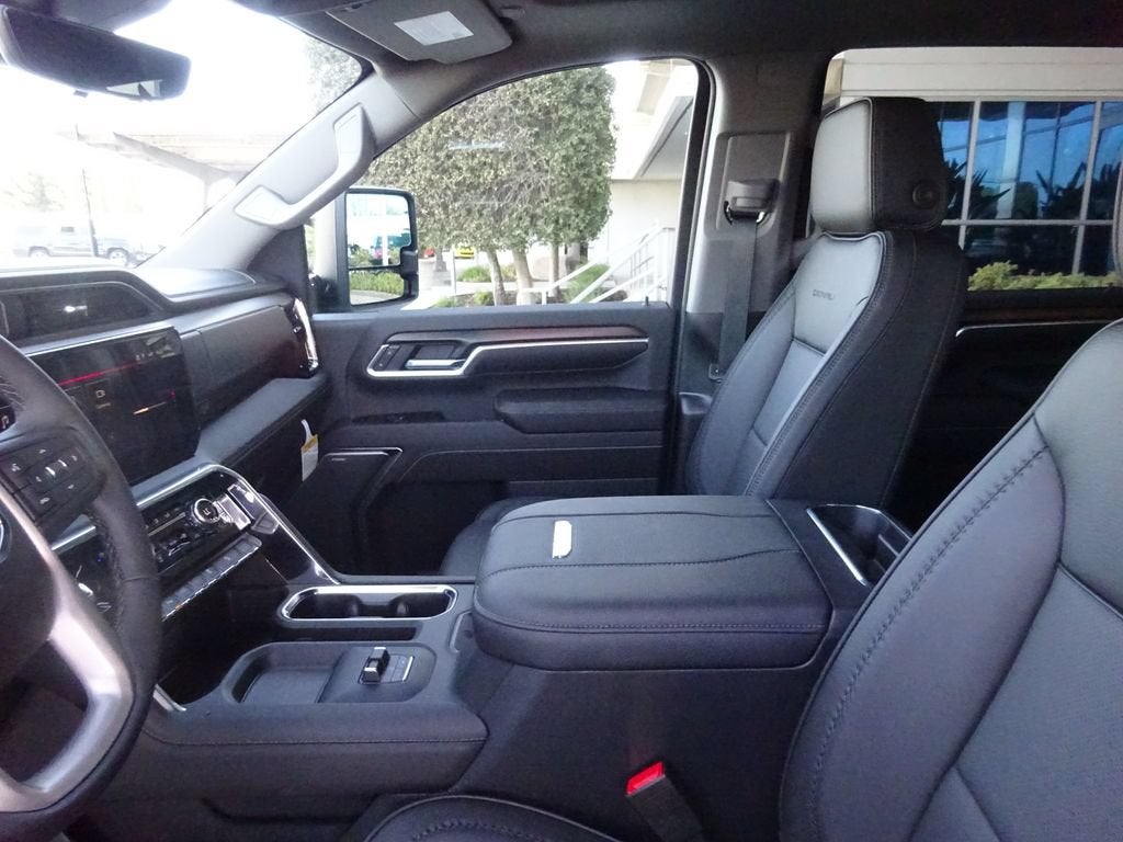 2026 GMC Sierra 3500HD Denali - Photo 14
