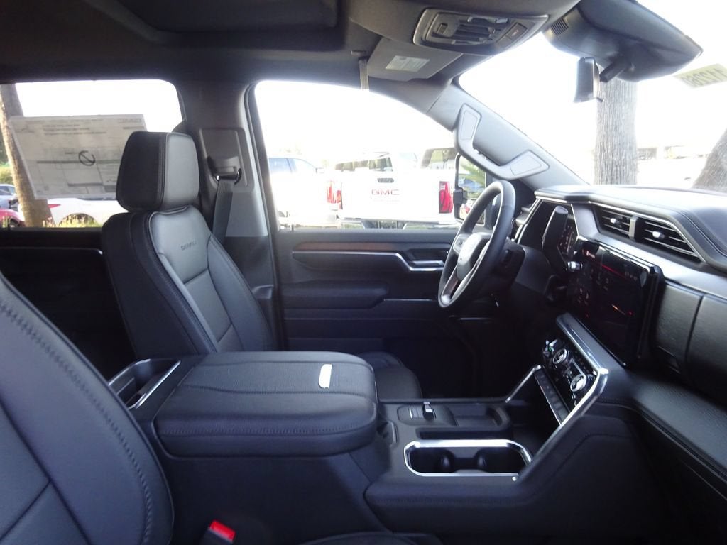 2026 GMC Sierra 3500HD Denali - Photo 17