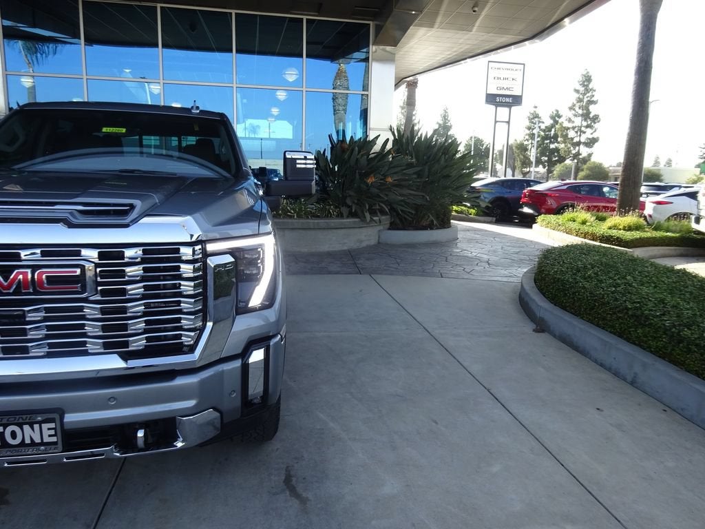2026 GMC Sierra 3500HD Denali - Photo 32