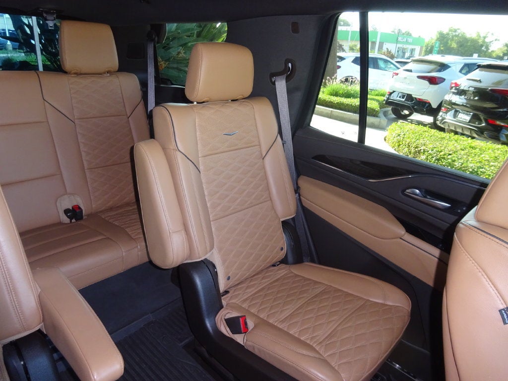 2023 Cadillac Escalade 4WD Sport