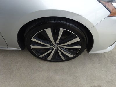 2021 Nissan Altima SR FWD