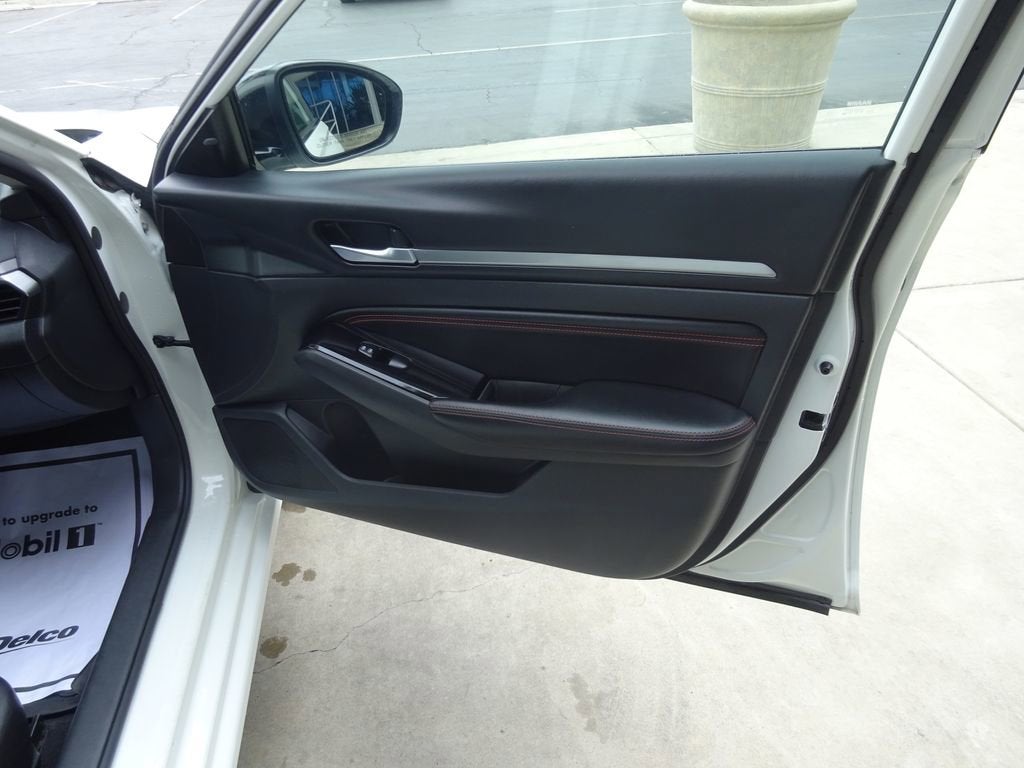 2023 Nissan Altima SR FWD