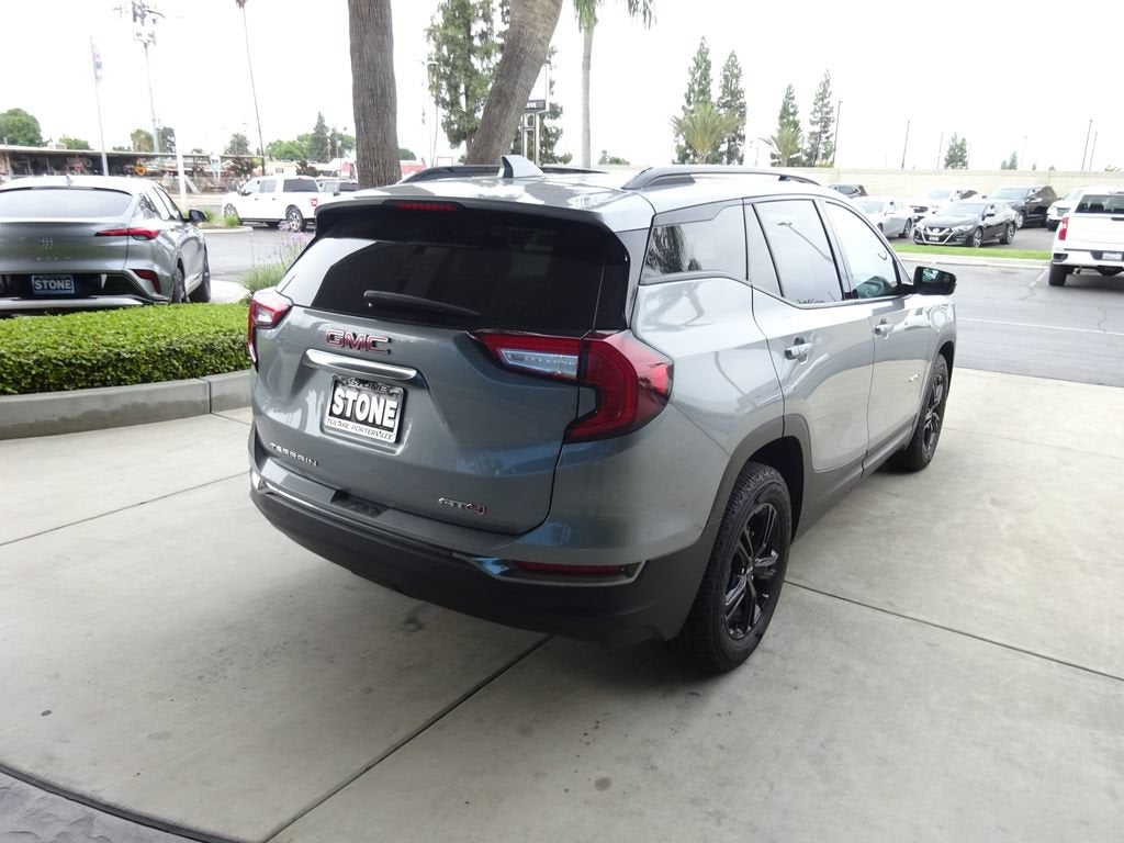 2023 GMC Terrain AT4