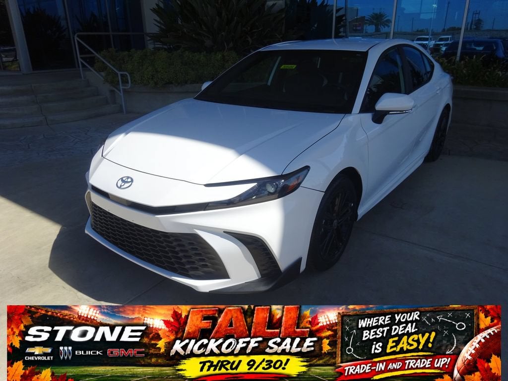 2025 Toyota Camry SE