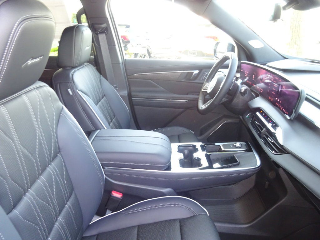 2027 Buick Enclave Avenir