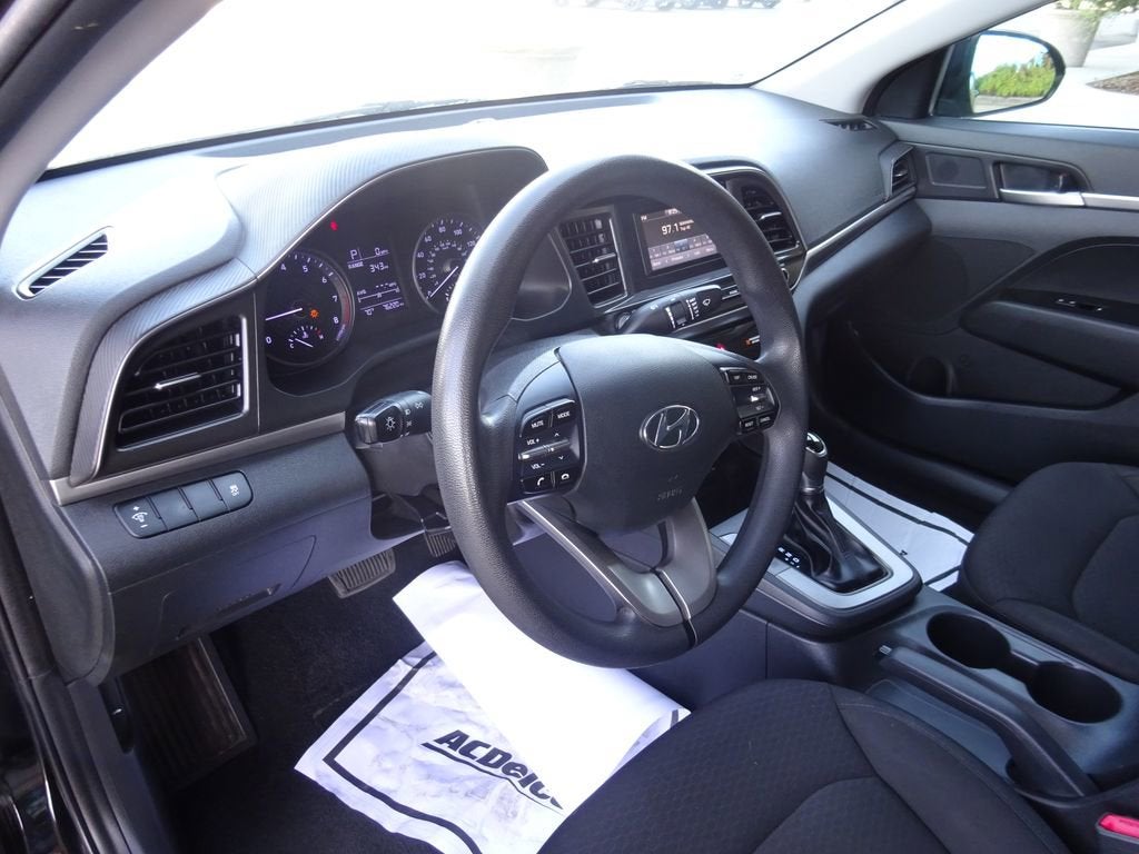 2019 Hyundai Elantra SE