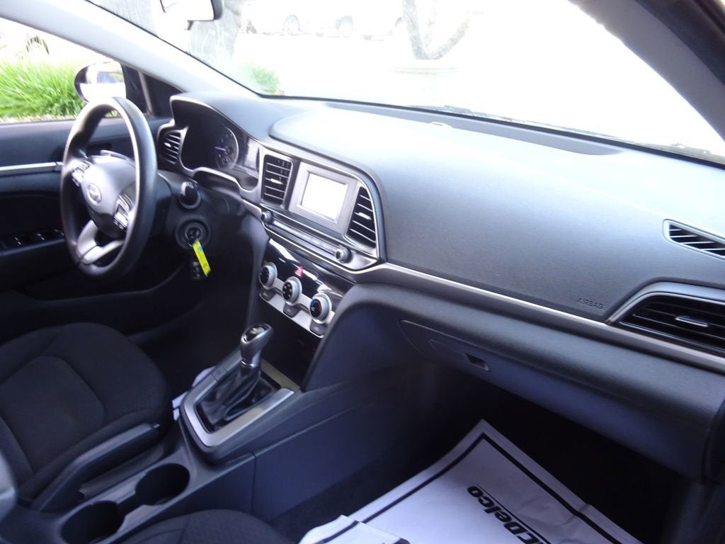 2019 Hyundai Elantra SE
