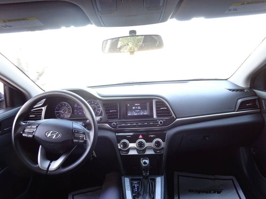 2019 Hyundai Elantra SE