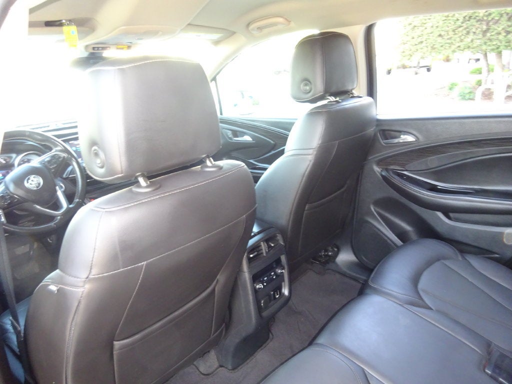2017 Buick Envision Essence - Photo 18