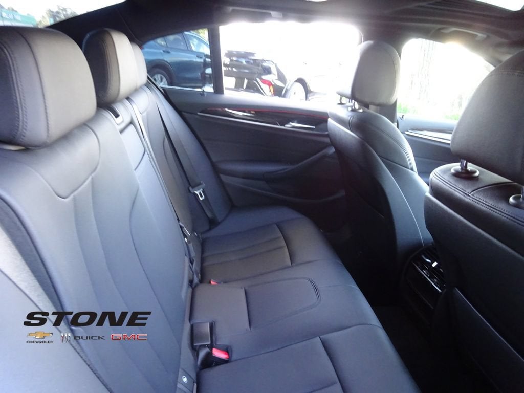 2019 BMW 5 Series 530i