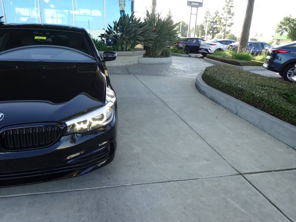 2019 BMW 530i 530i