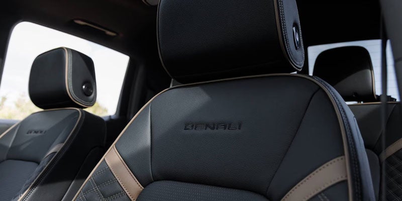 2026 GMC Canyon cabin with leather-appointed seats Tulare, CA